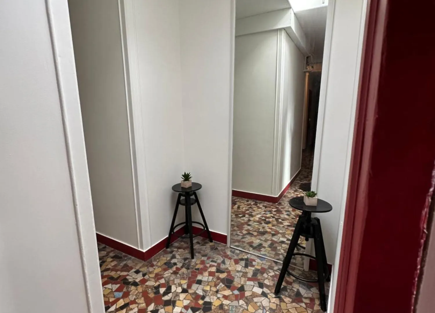 Tiparis Apartment